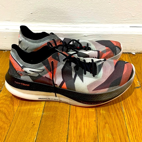 Skechers Other - Skechers Men’s GoRun Speed Freek, Size 10.5